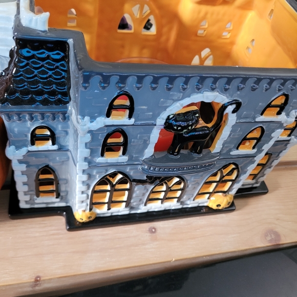 Bath and body works candle holder haunted house Halloween rare - Picture 2 of 11